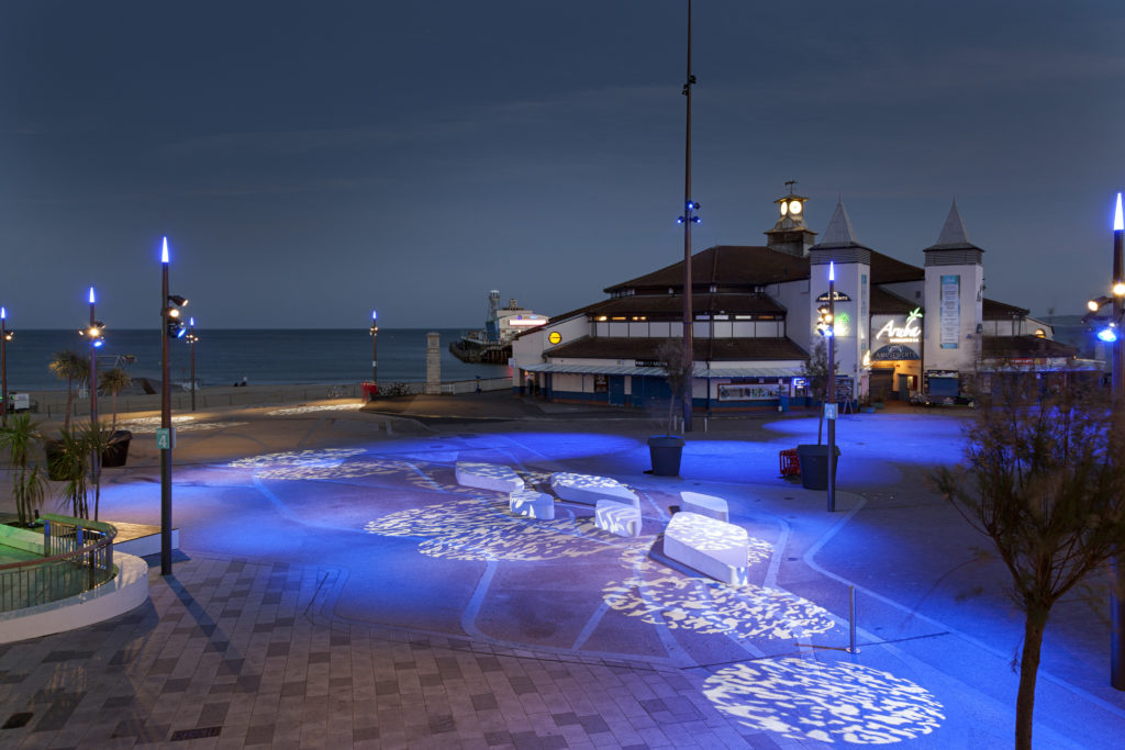 Innovative lighting design transformed Bournemouth’s coastal gateway, enhancing Pier Approach and Lower Gardens for vibrant night-time appeal