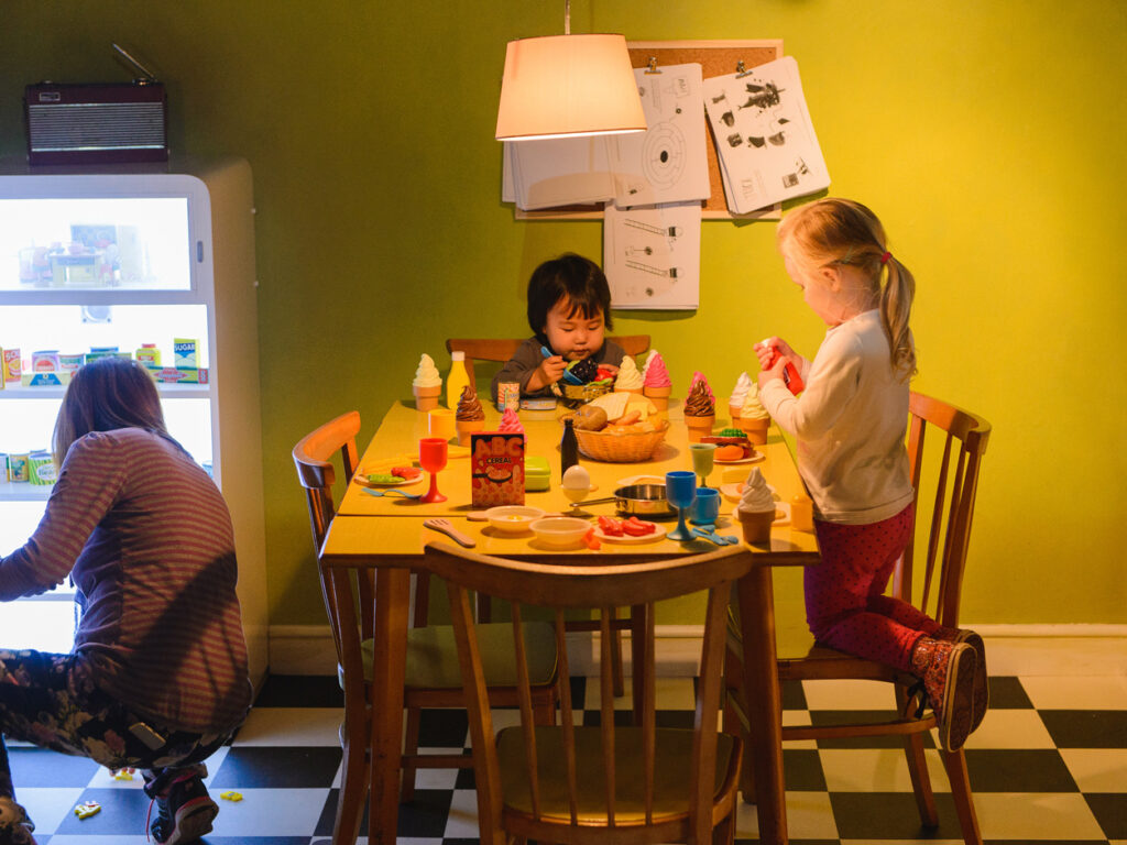 Children visitor experience lighting design for a temporary exhibition transformed Oliver Jeffers’s illustrated worlds into an immersive visitor experience.