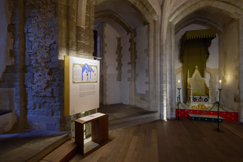 Dynamic LED and candlelight lighting scheme for heritage interiors in a museum exhibition
